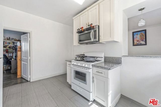 1363 E 49th Street, Los Angeles, CA 90011