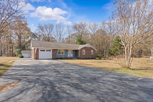 204 Green Ridge Dr, Moore, SC 29369