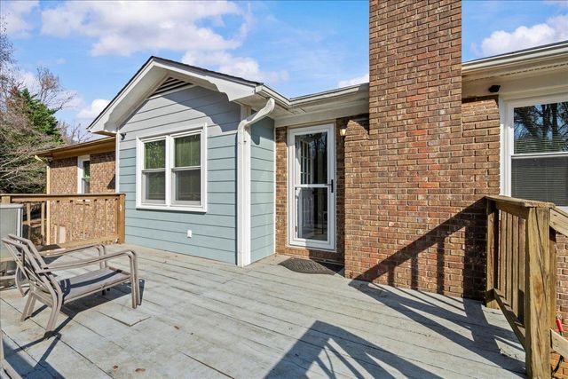 204 Green Ridge Dr, Moore, SC 29369