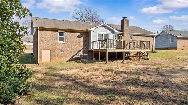 204 Green Ridge Dr, Moore, SC 29369