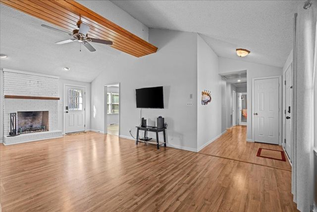 204 Green Ridge Dr, Moore, SC 29369