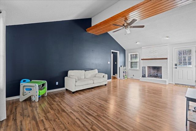 204 Green Ridge Dr, Moore, SC 29369