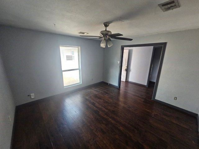 644 W Ligustrum Boulevard, Robstown, TX 78380