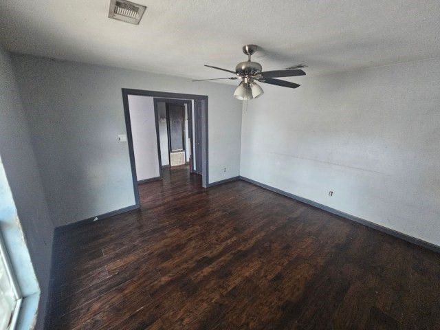 644 W Ligustrum Boulevard, Robstown, TX 78380