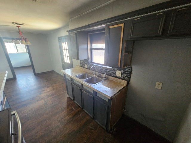 644 W Ligustrum Boulevard, Robstown, TX 78380