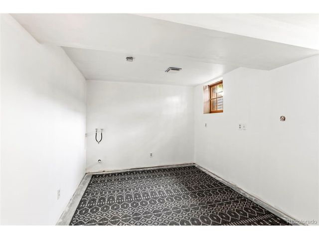 1684 E Dry Creek Pl, Centennial, CO 80122