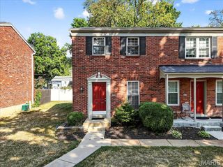 1270 Clarkson Court, Ballwin, MO 63011