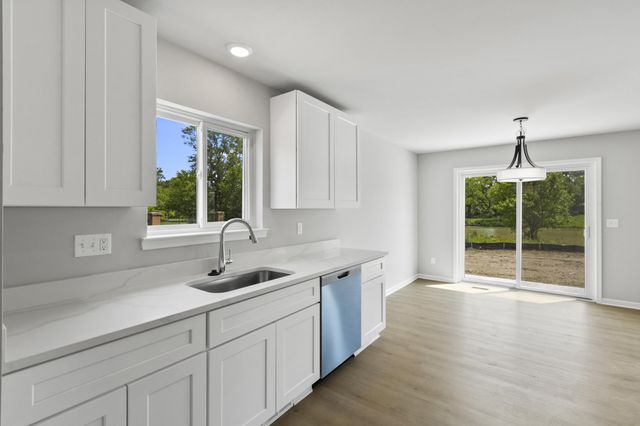 31627 Augusta Drive 68, Romulus, MI 48174