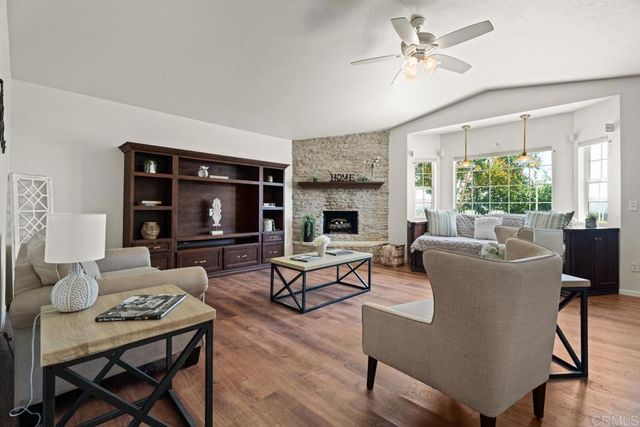 8028 Shantung Dr, Santee, CA 92071
