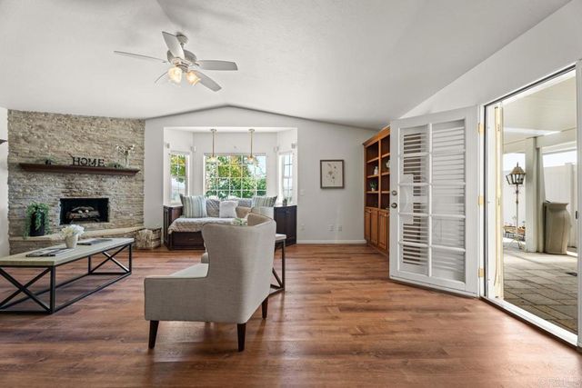 8028 Shantung Dr, Santee, CA 92071
