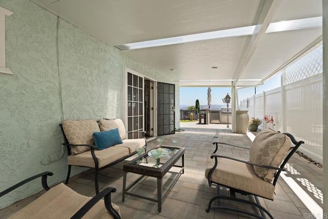 8028 Shantung Dr, Santee, CA 92071