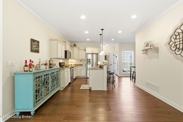 1016 Classic Way, Louisville, KY 40245