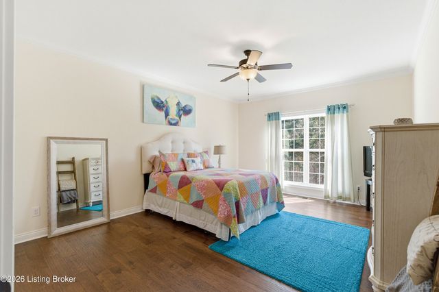 1016 Classic Way, Louisville, KY 40245