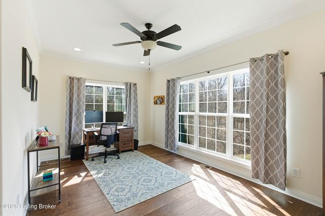 1016 Classic Way, Louisville, KY 40245