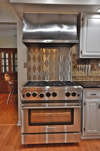 6N264 Weber Drive, St. Charles, IL 60174