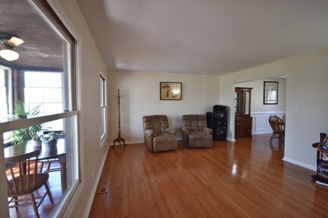 6N264 Weber Drive, St. Charles, IL 60174