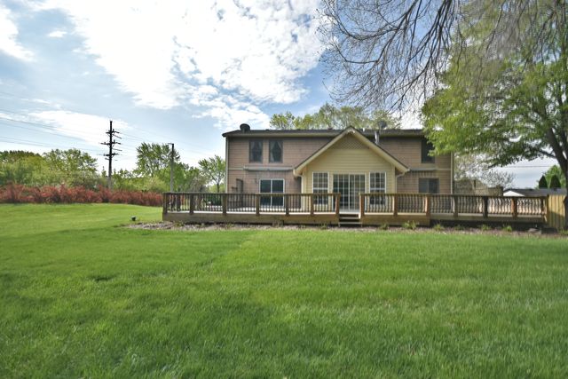 6N264 Weber Drive, St. Charles, IL 60174