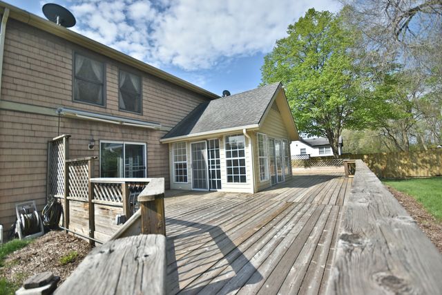 6N264 Weber Drive, St. Charles, IL 60174