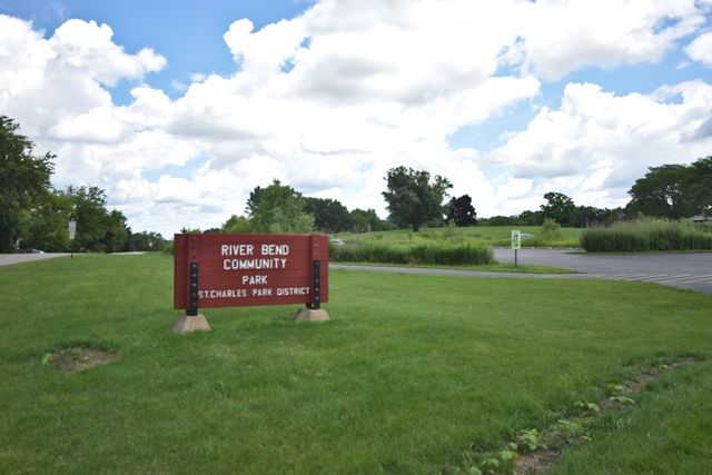 6N264 Weber Drive, St. Charles, IL 60174