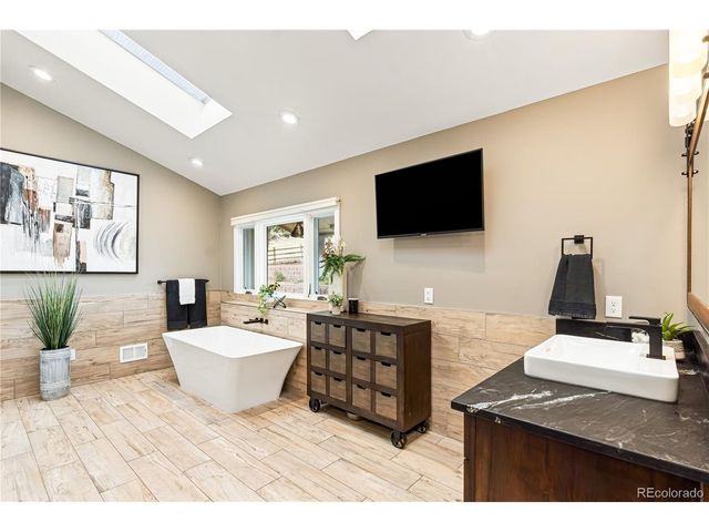 5590 Crestbrook Dr, Morrison, CO 80465