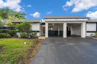 370 Fairway Circle 13, Weston, FL 33326