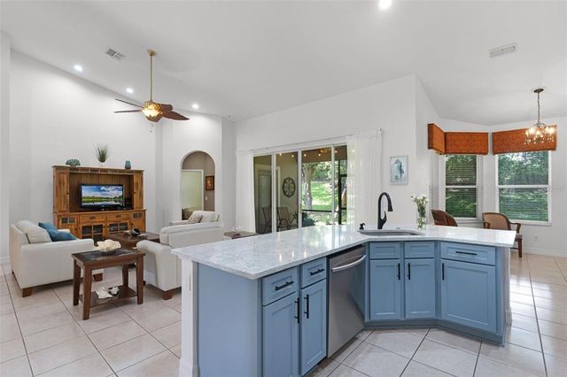 4239 FAWN MEADOWS CIR, Clermont, FL 34711