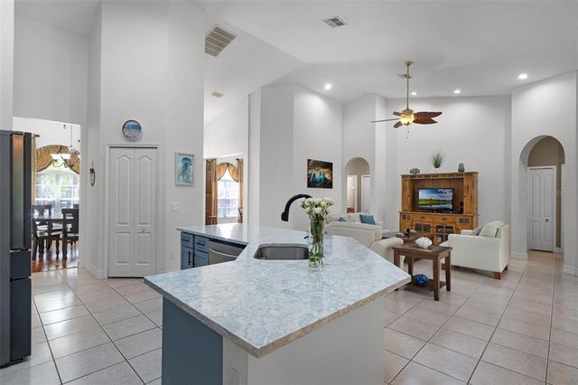 4239 FAWN MEADOWS CIR, Clermont, FL 34711