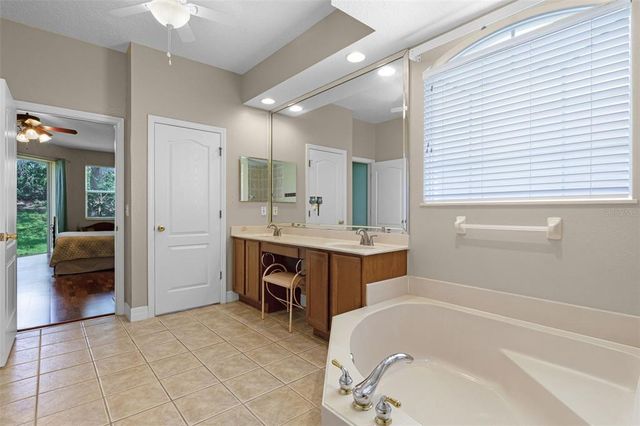 4239 FAWN MEADOWS CIR, Clermont, FL 34711