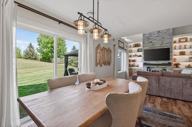 19492 Prairieview Drive, Rogers, MN 55374