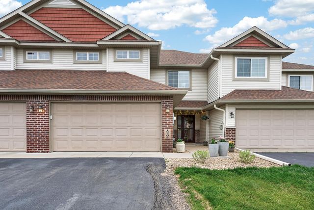 19492 Prairieview Drive, Rogers, MN 55374