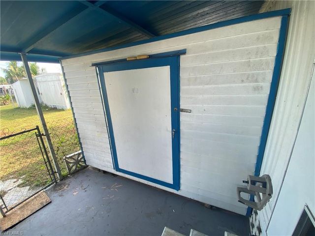 139 Amber AVE, North Fort Myers, FL 33917