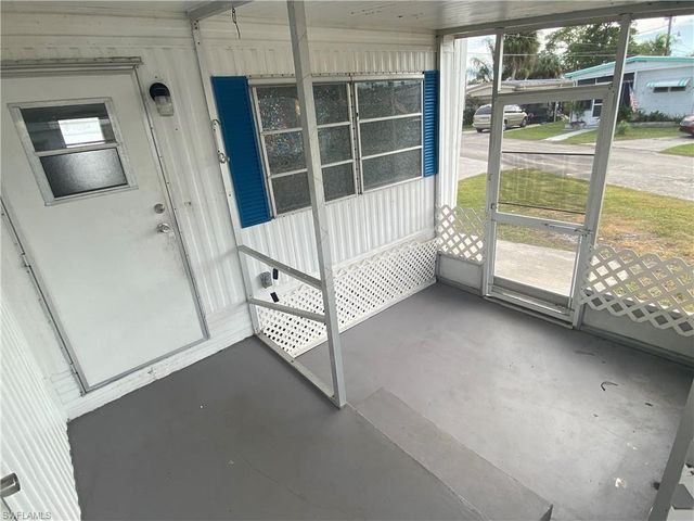 139 Amber AVE, North Fort Myers, FL 33917