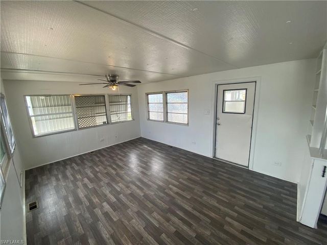 139 Amber AVE, North Fort Myers, FL 33917