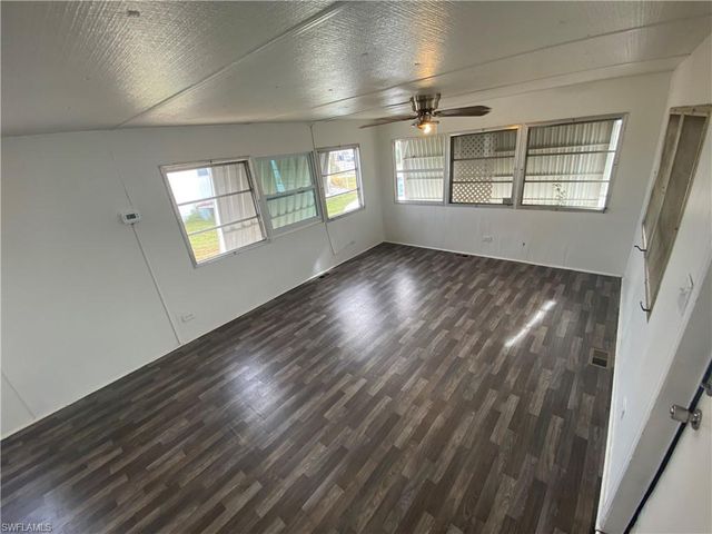 139 Amber AVE, North Fort Myers, FL 33917