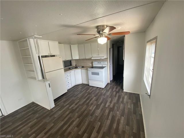 139 Amber AVE, North Fort Myers, FL 33917