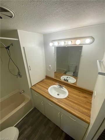 139 Amber AVE, North Fort Myers, FL 33917