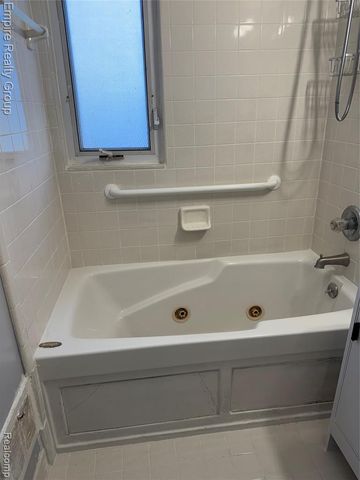 16813 Tireman Street, Detroit, MI 48228