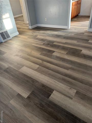 16813 Tireman Street, Detroit, MI 48228