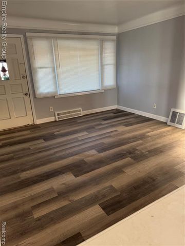 16813 Tireman Street, Detroit, MI 48228