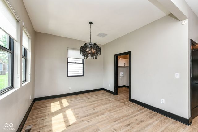 1614 S East Street, Indianapolis, IN 46225