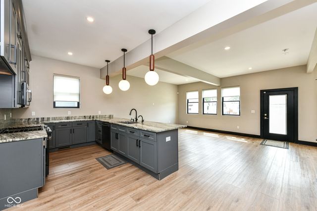 1614 S East Street, Indianapolis, IN 46225