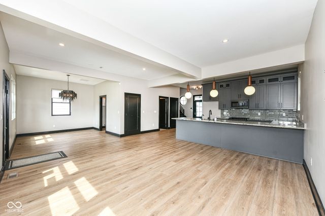1614 S East Street, Indianapolis, IN 46225