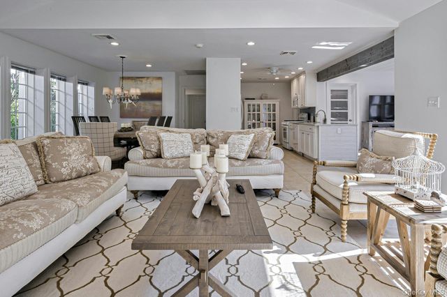 39 Sloop Walk, Ocean Beach, NY 11770
