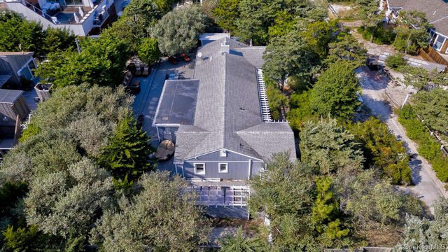 39 Sloop Walk, Ocean Beach, NY 11770