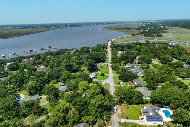 1410 N Edgewater Drive, Charleston, SC 29407
