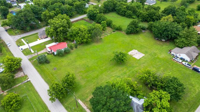 606 Main Street, Greenville, TX 75401
