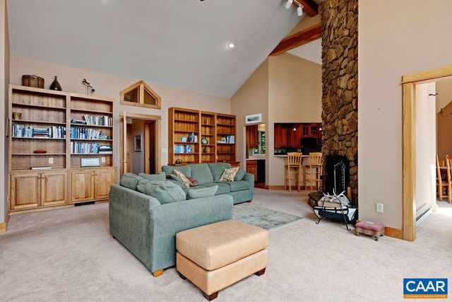 788 DEVILS KNOB LOOP, Roseland, VA 22967