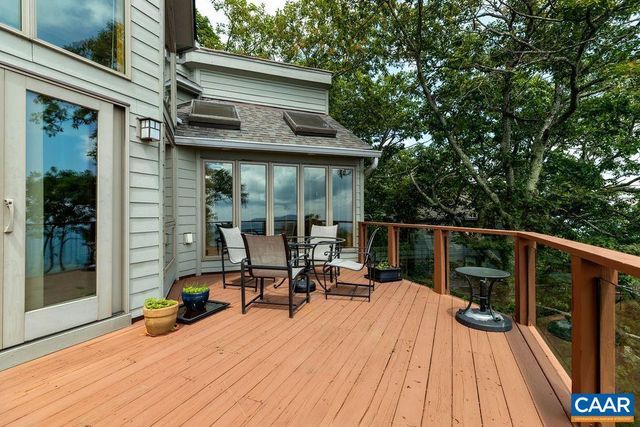 788 DEVILS KNOB LOOP, Roseland, VA 22967