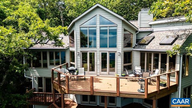 788 DEVILS KNOB LOOP, Roseland, VA 22967