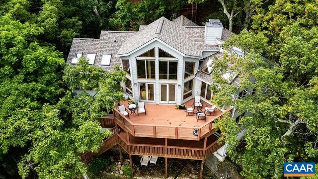 788 DEVILS KNOB LOOP, Roseland, VA 22967